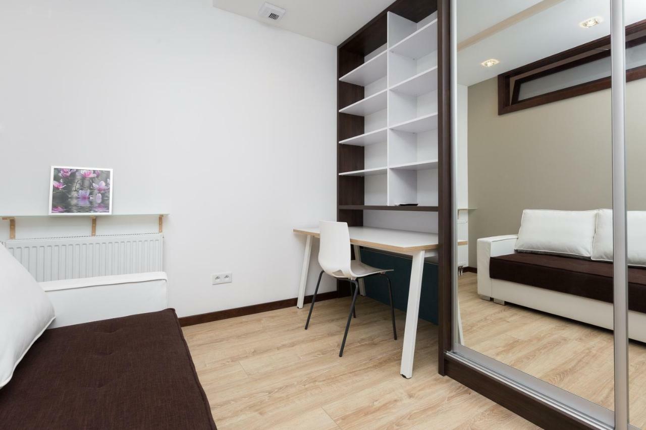 Lubicz Apartments Krasków Exterior foto